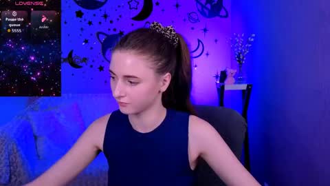 Snapshot of nekky_mouse chatting on 05.29.26 Meow online show from 05.29.26