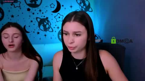 Snapshot of nekky_mouse chatting on 06.22.26 Meow online show from 06.22.26