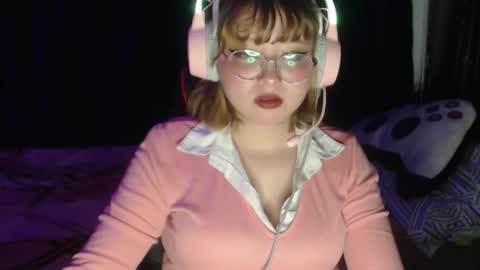 neko_dolly online show from 11.28.25