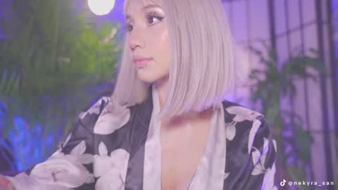 Mely  Birthday party saturday night BYO online show from 01.26.25