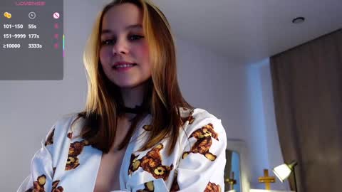 Snapshot of neldaaskins chatting on 01.23.25 Lana online show from 01.23.25