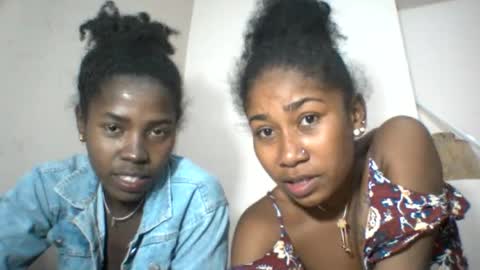 Snapshot of nellabrown chatting on 08.03.26 nellabrown online show from 08.03.26