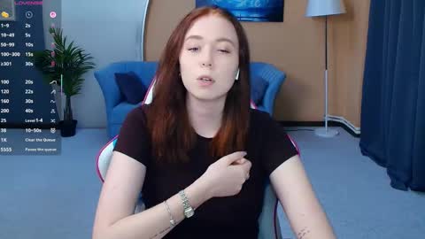 Snapshot of nelliemathers chatting on 05.29.26 Nelli online show from 05.29.26