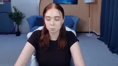 Snapshot of nelliemathers chatting on 06.15.26 Nelli online show from 06.15.26