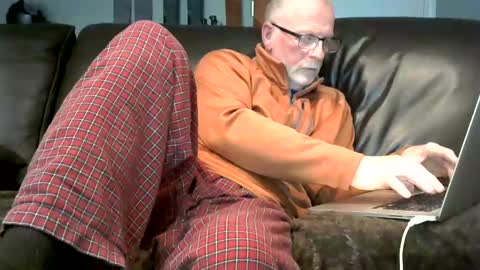 Snapshot of neman4u2c chatting on 12.22.24 Jack online show from 12.22.24