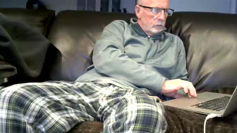 Snapshot of neman4u2c chatting on 02.09.25 Jack online show from 02.09.25