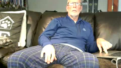 Snapshot of neman4u2c chatting on 11.24.25 Jack online show from 11.24.25