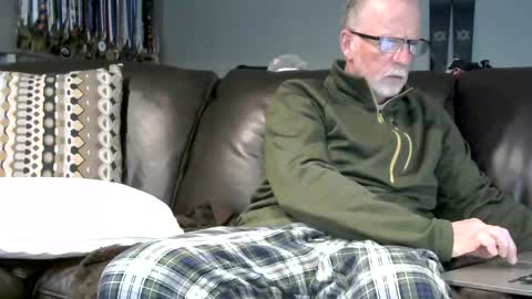 Snapshot of neman4u2c chatting on 12.18.25 Jack online show from 12.18.25