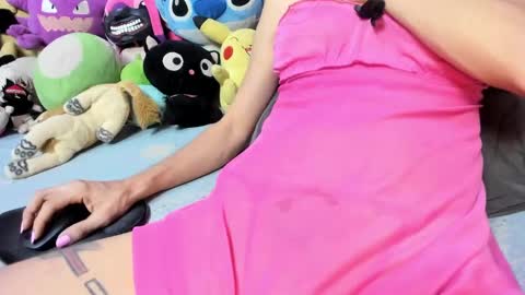 Snapshot of neneriko666 chatting on 02.12.25 Ariana Unicorn   Pics  Videos click Show More  online show from 02.12.25