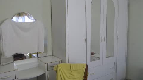 Snapshot of nenvol1 chatting on 01.21.25 better ask online show from 01.21.25