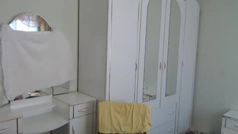 Snapshot of nenvol1 chatting on 02.04.25 better ask online show from 02.04.25