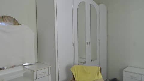 Snapshot of nenvol1 chatting on 03.02.25 better ask online show from 03.02.25