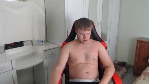 Snapshot of nenvol1 chatting on 09.15.25 better ask online show from 09.15.25