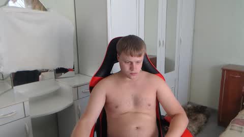 Snapshot of nenvol1 chatting on 09.19.25 better ask online show from 09.19.25