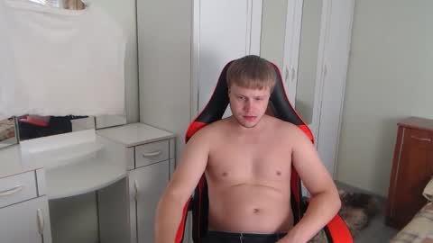 Snapshot of nenvol1 chatting on 09.30.25 better ask online show from 09.30.25