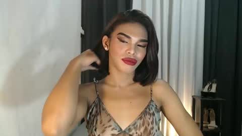 neomi online show from 01.06.26