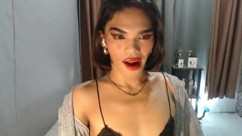 neomi online show from 07.25.26