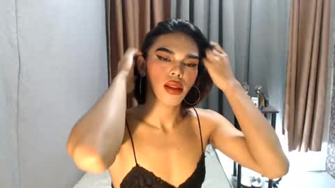 neomi online show from 08.03.26