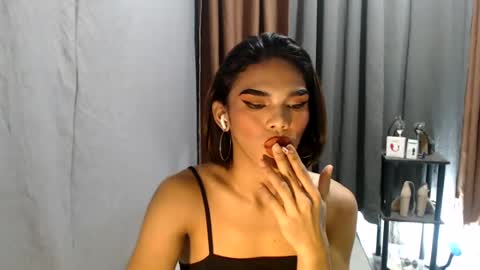 neomi online show from 08.03.26