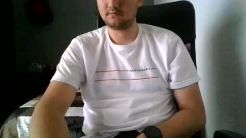 Snapshot of nerdxxx94 chatting on 06.29.26 MrBull online show from 06.29.26