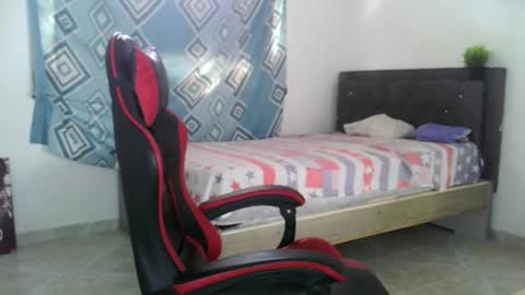 Snapshot of nerek_master chatting on 11.16.25 nerek master online show from 11.16.25