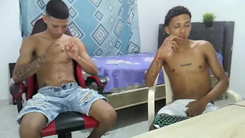 Snapshot of nerek_master chatting on 11.25.25 nerek master online show from 11.25.25