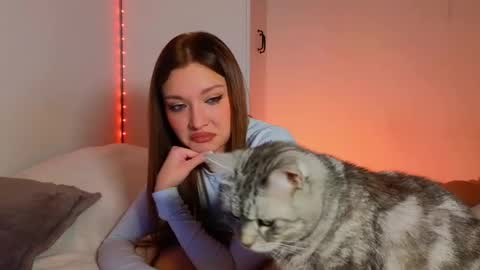 Nessa online show from 02.21.25