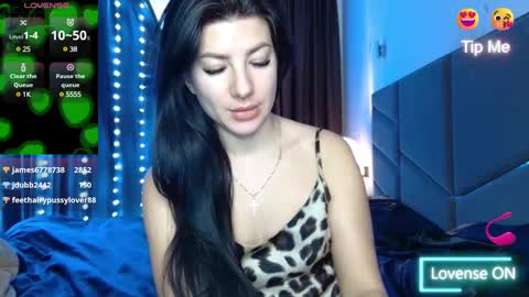 Nessy online show from 02.11.25