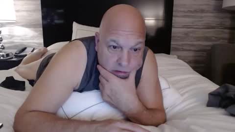 nethggoes85 online show from 12.18.25