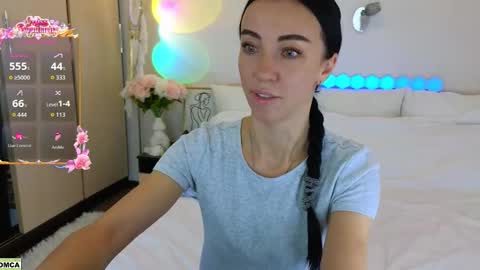 never give up  online show from 02.25.26