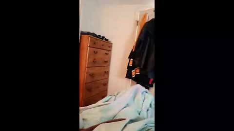 Snapshot of neverseentthatb4 chatting on 10.18.25 Matt online show from 10.18.25