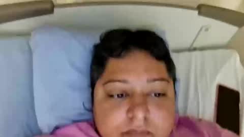 Snapshot of neverwiser chatting on 10.05.25 neverwiser online show from 10.05.25