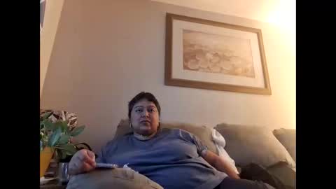 Snapshot of neverwiser chatting on 11.30.25 neverwiser online show from 11.30.25