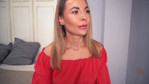 new dee online show from 02.26.25