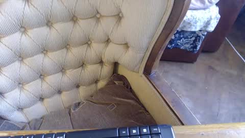 Snapshot of new_milf chatting on 02.23.25 Lilly online show from 02.23.25