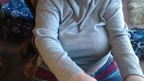 Snapshot of new_milf chatting on 03.04.25 Lilly online show from 03.04.25