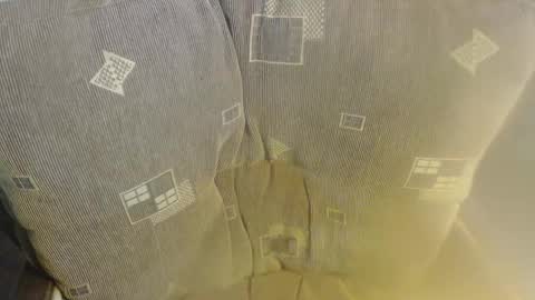 Snapshot of new_milf chatting on 10.10.25 Lilly online show from 10.10.25