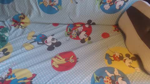 Snapshot of new_milf chatting on 10.23.25 Lilly online show from 10.23.25