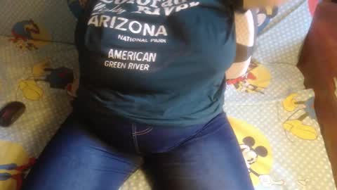 Snapshot of new_milf chatting on 10.26.25 Lilly online show from 10.26.25