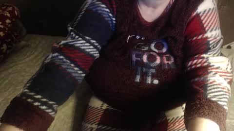 Snapshot of new_milf chatting on 11.02.25 Lilly online show from 11.02.25