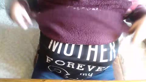 Snapshot of new_milf chatting on 01.17.26 Lilly online show from 01.17.26