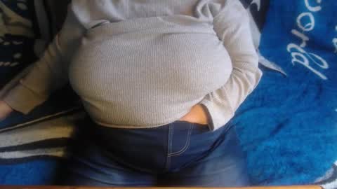 Snapshot of new_milf chatting on 02.07.26 Lilly online show from 02.07.26