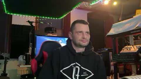 Snapshot of newcouple2023 chatting on 12.16.25 newguy2025 online show from 12.16.25