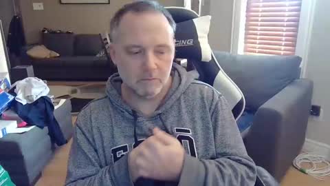 Snapshot of newvvorld chatting on 01.12.25 NewWorld online show from 01.12.25