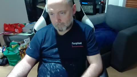 Snapshot of newvvorld chatting on 01.29.25 NewWorld online show from 01.29.25