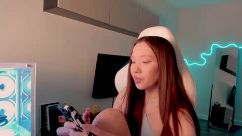 Mina online show from 04.30.26