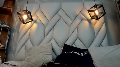 Snapshot of nezukokamado1_ chatting on 02.10.25 Milena online show from 02.10.25