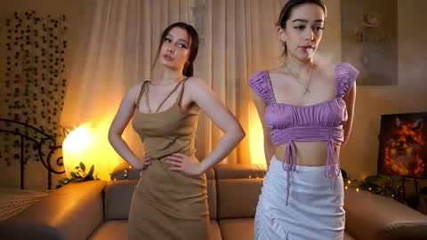 Snapshot of nganlico chatting on 11.30.25 Anasteisha online show from 11.30.25