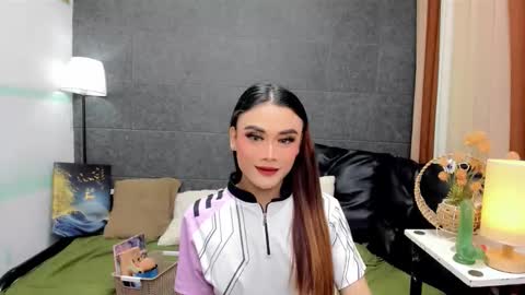 hottie nicole online show from 09.17.25