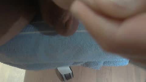 Snapshot of ni983 chatting on 10.01.25 ni983 online show from 10.01.25